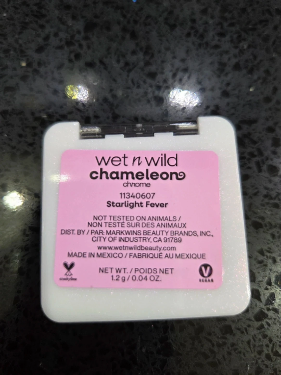 BEAUTY DECLUTTER 💗 - Chrome eyeshadow in Chameleon - photo 2