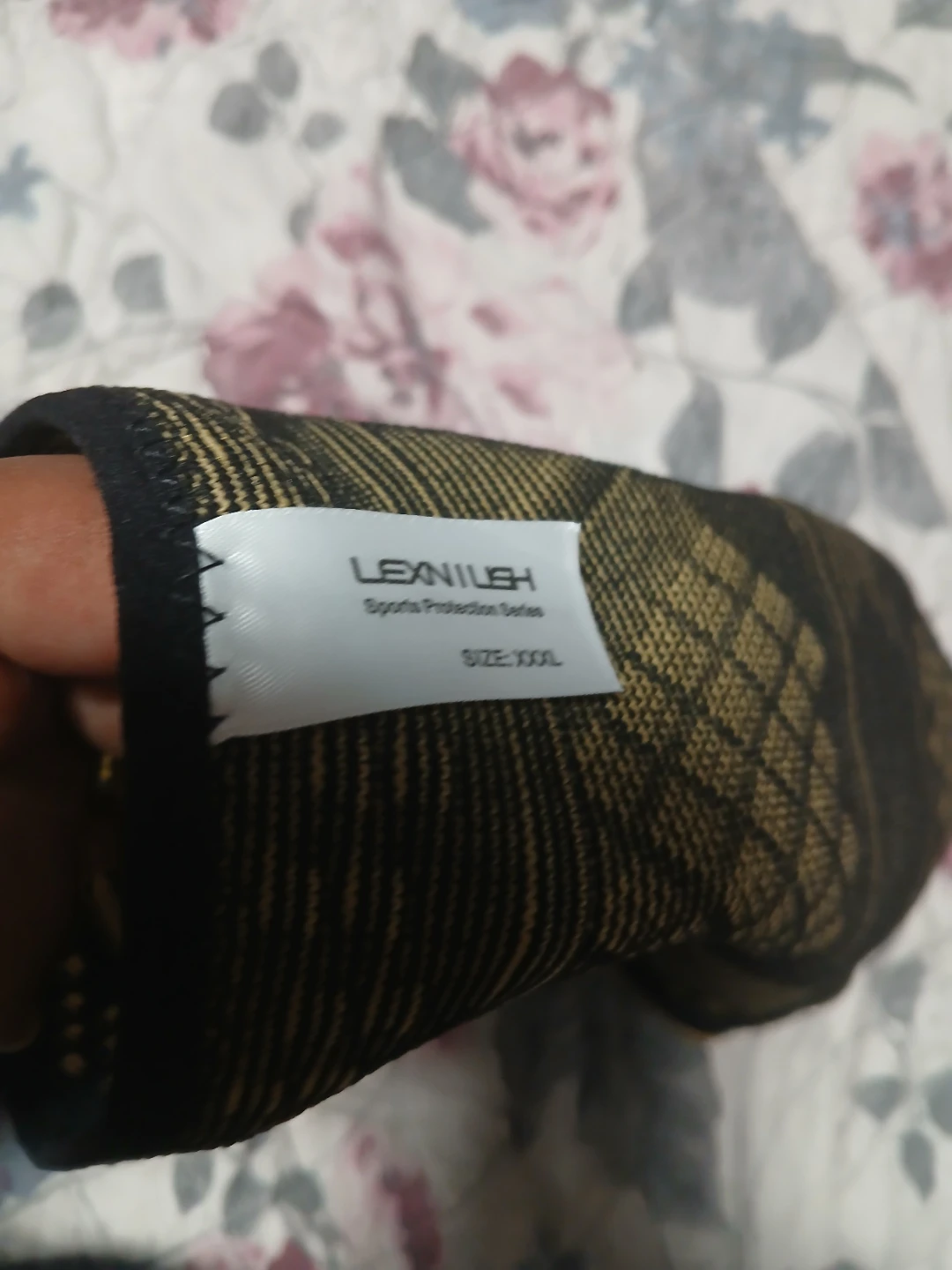 LEXNIUSH Sports Compression Knee Brace XXXL - photo 2
