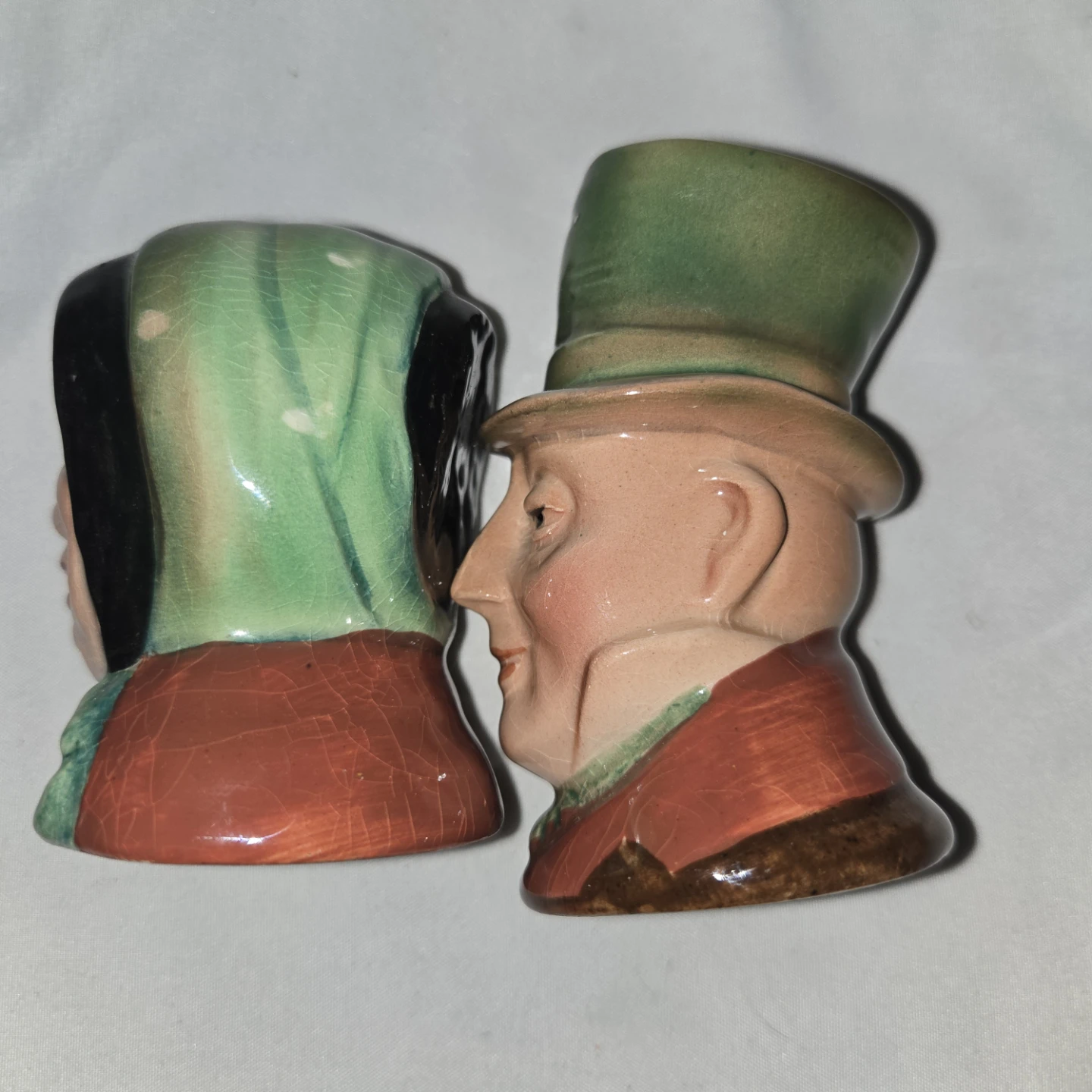 Beswick ,Dickens salt / pepper pots, Mr Mcawber & Sairy Gamp - photo 3