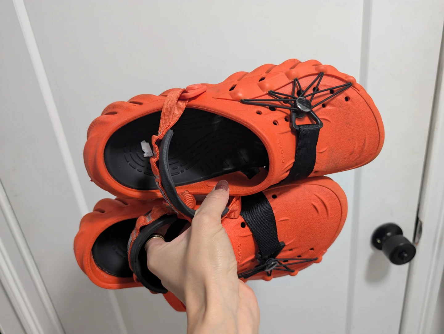 Crocs Echo Reflective Clogs 'Orange Black limited edition - photo 2
