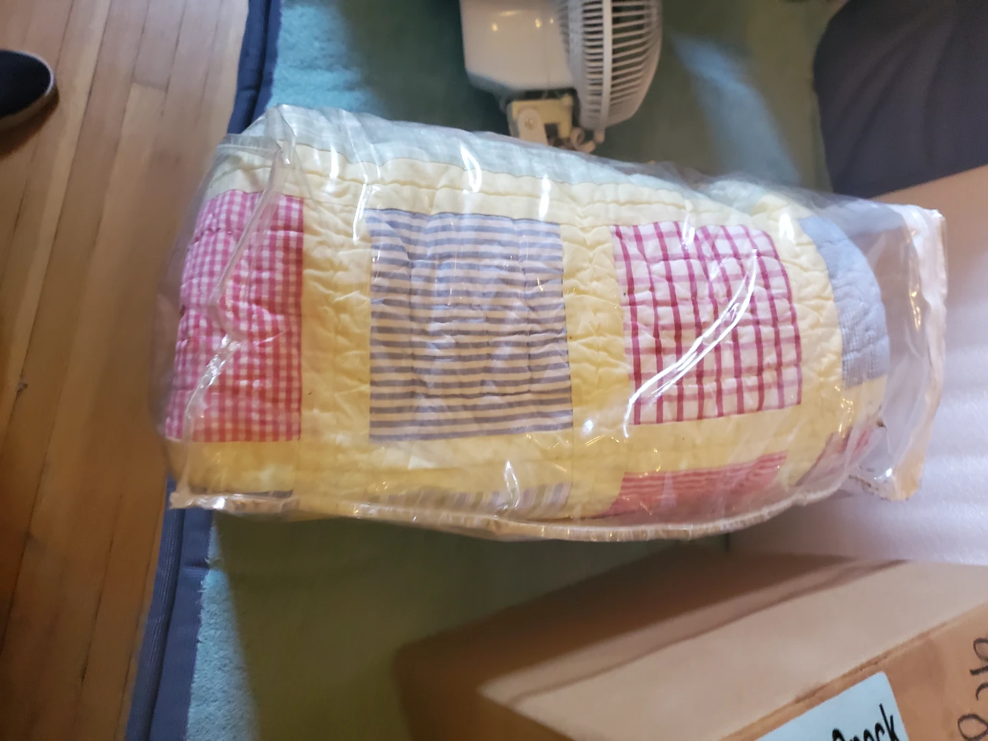 Twin size Pottery Barn Kids Patches Quilted Bedding - photo 2