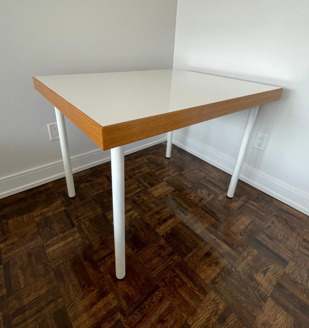 White Table with Wood Accent - photo 3