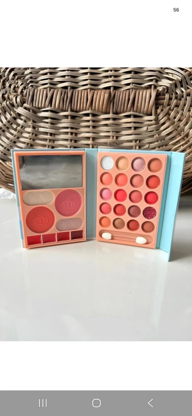 Eyeshadow and Blush Palette