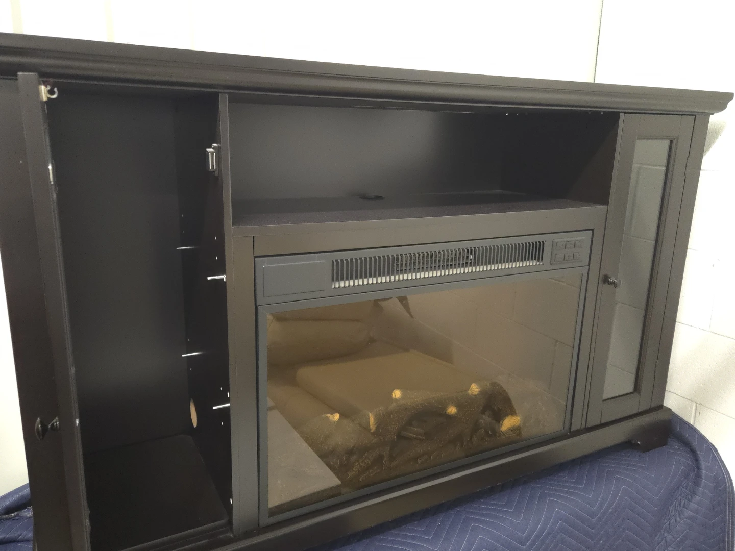 MasterFlame Kingwood Electric Fireplace Mantel
