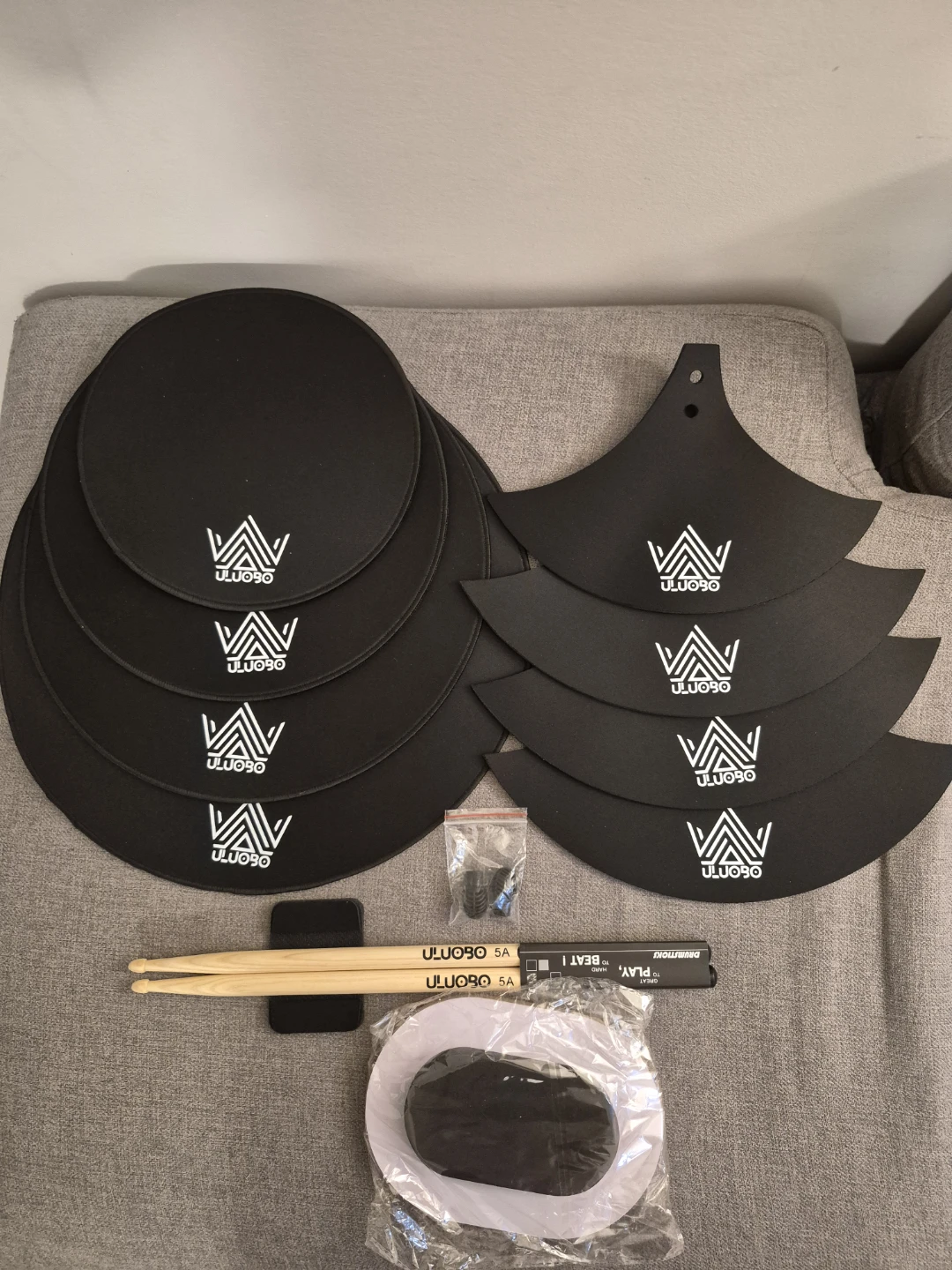 Brand New ULUOBO 12 Pcs Drum Mute Pads Set