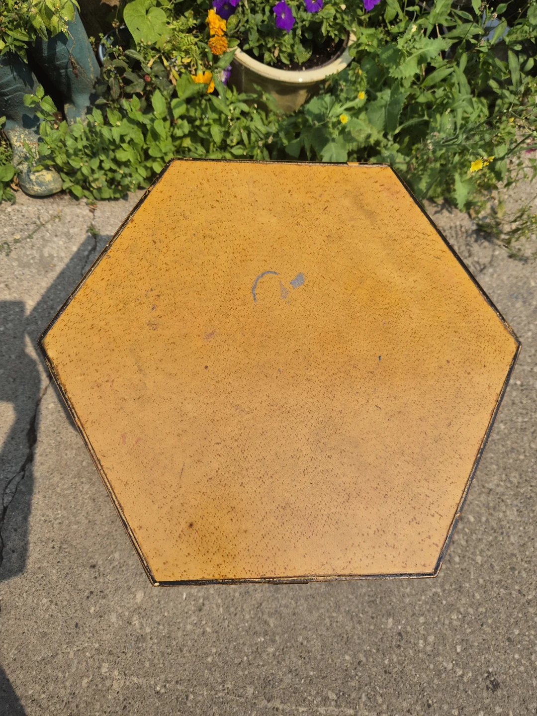 Vintage Hexagonal Storage Chest - photo 2