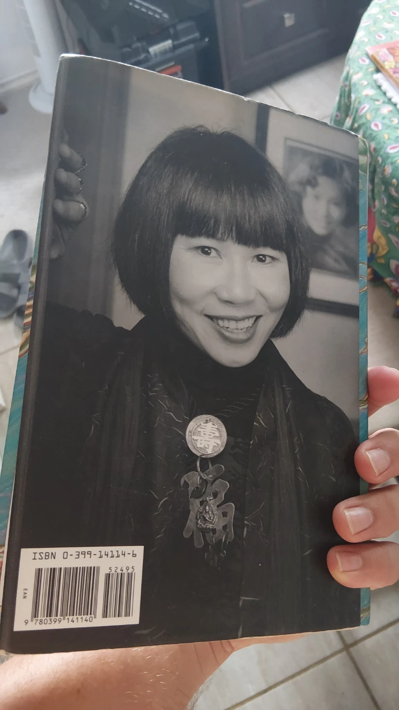 The Hundred Secret Senses by Amy Tan Novel - photo 2