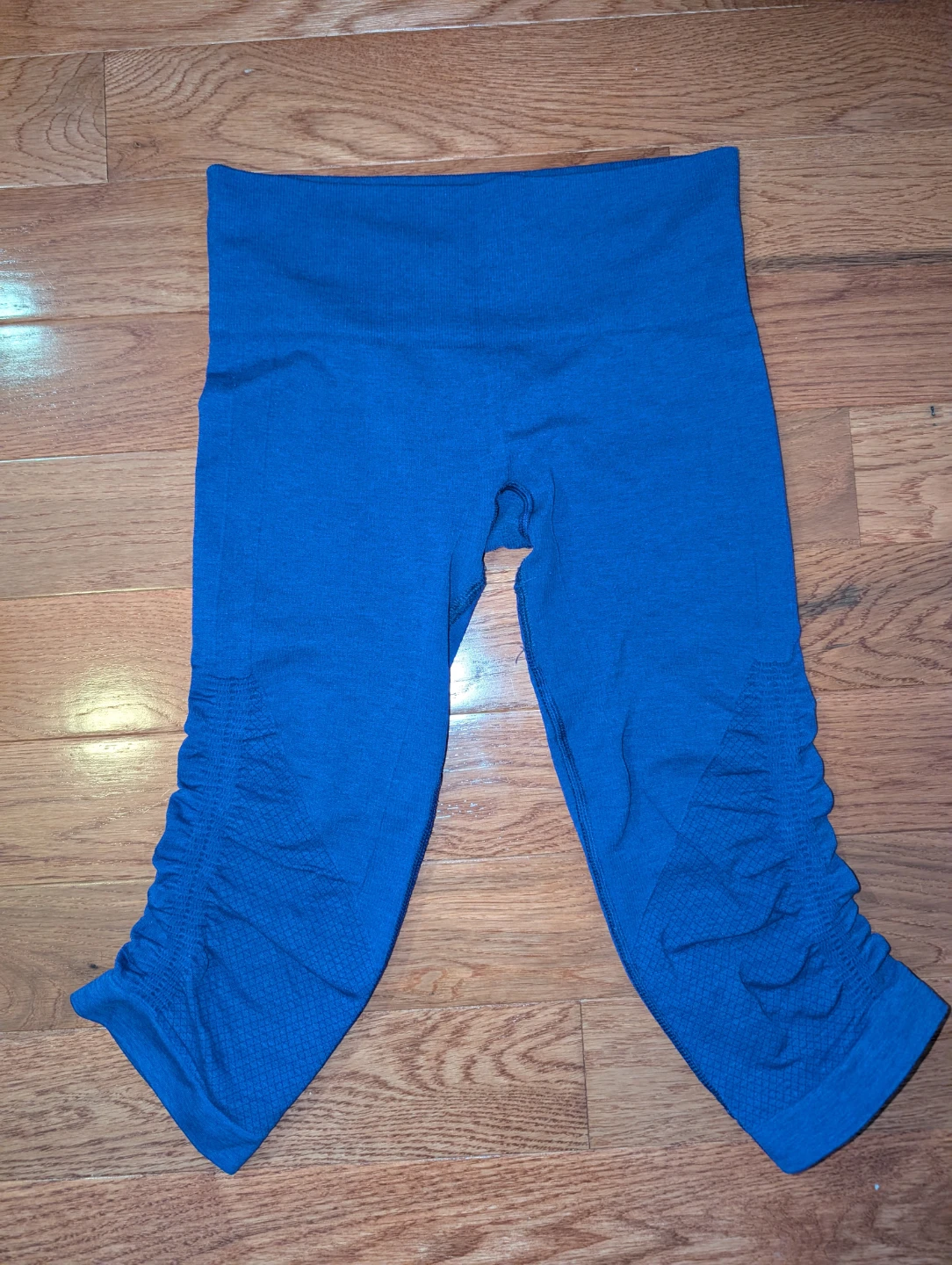 Lululemon Purple Ruched Capri Leggings - photo 2