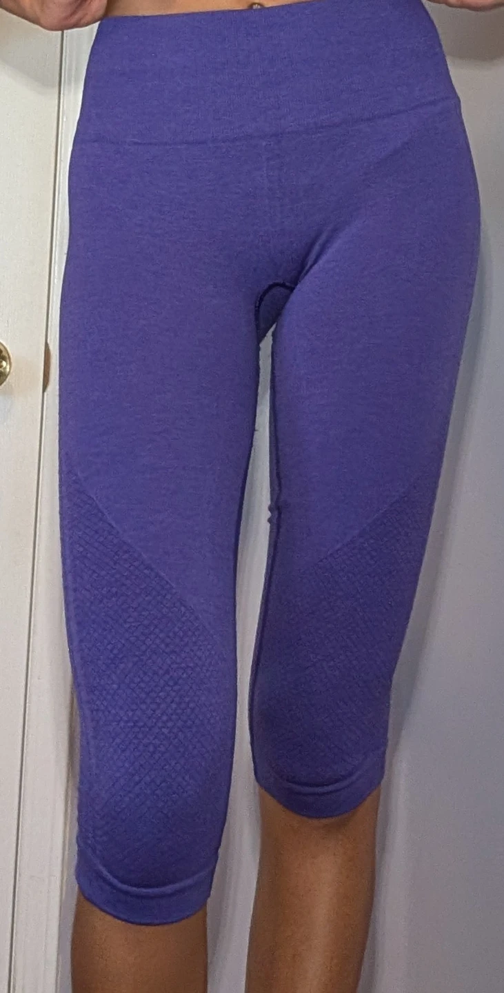 Lululemon Purple Ruched Capri Leggings - photo 3
