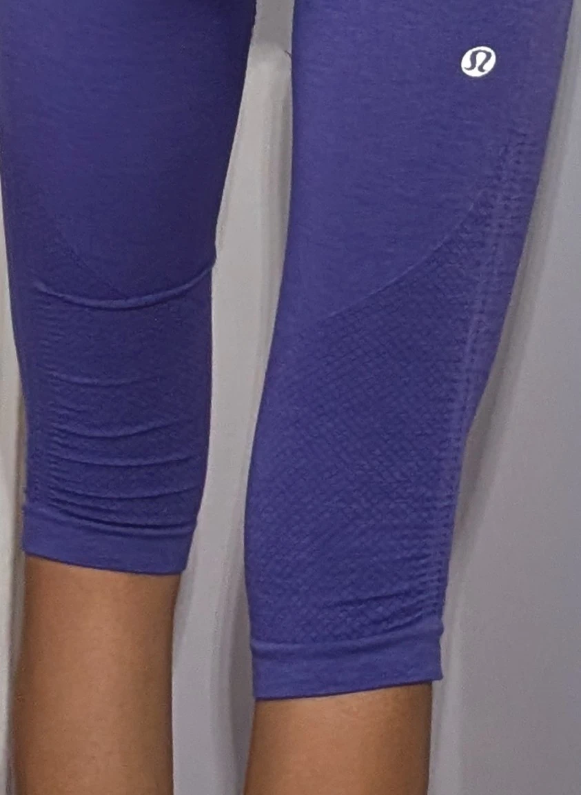 Lululemon Purple Ruched Capri Leggings - photo 4