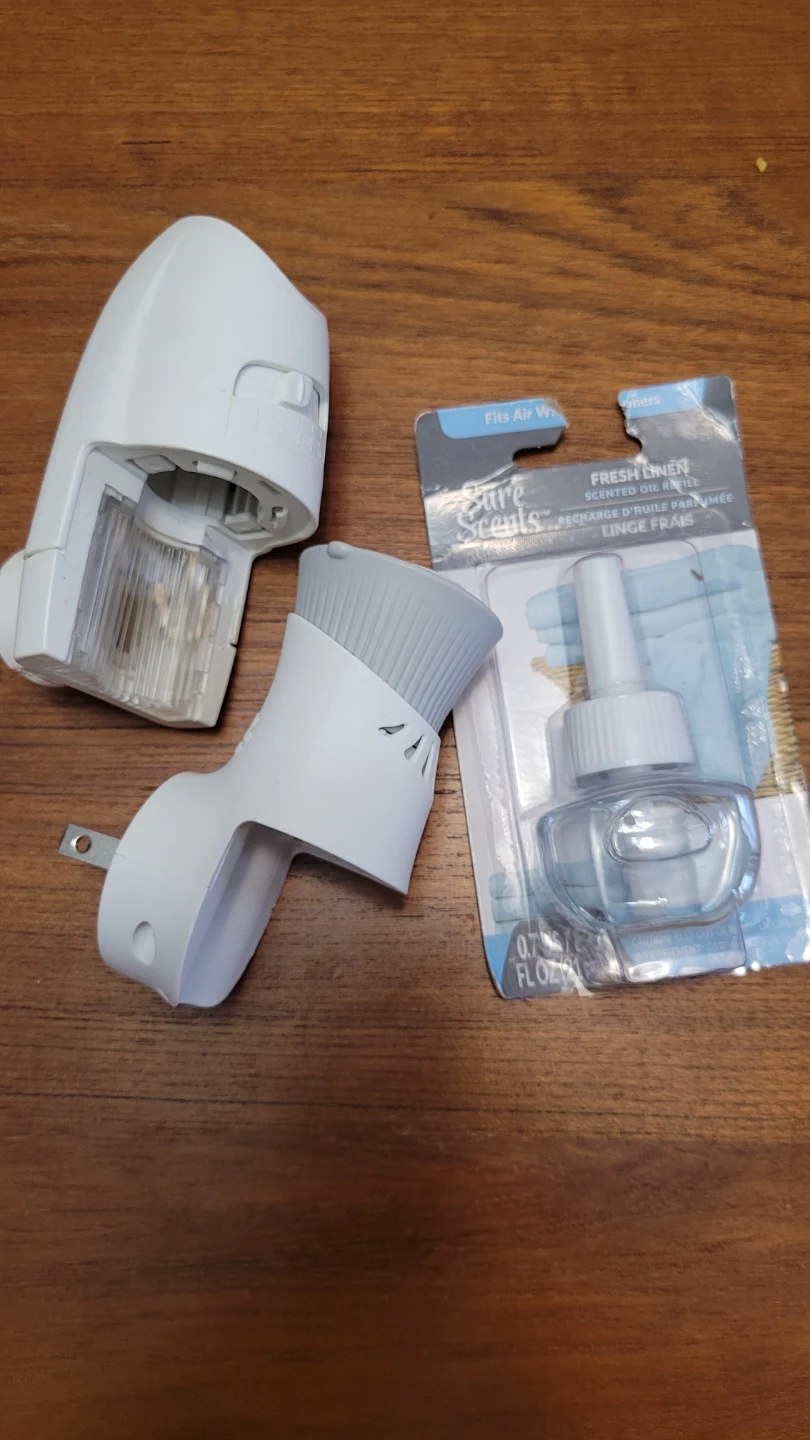 Airwick Plug and Refill