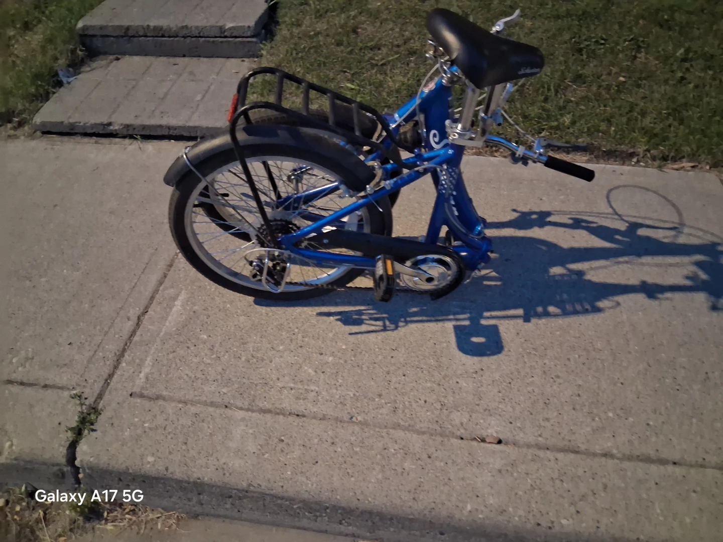 Blue Schwinn Folding Bicycle - photo 2