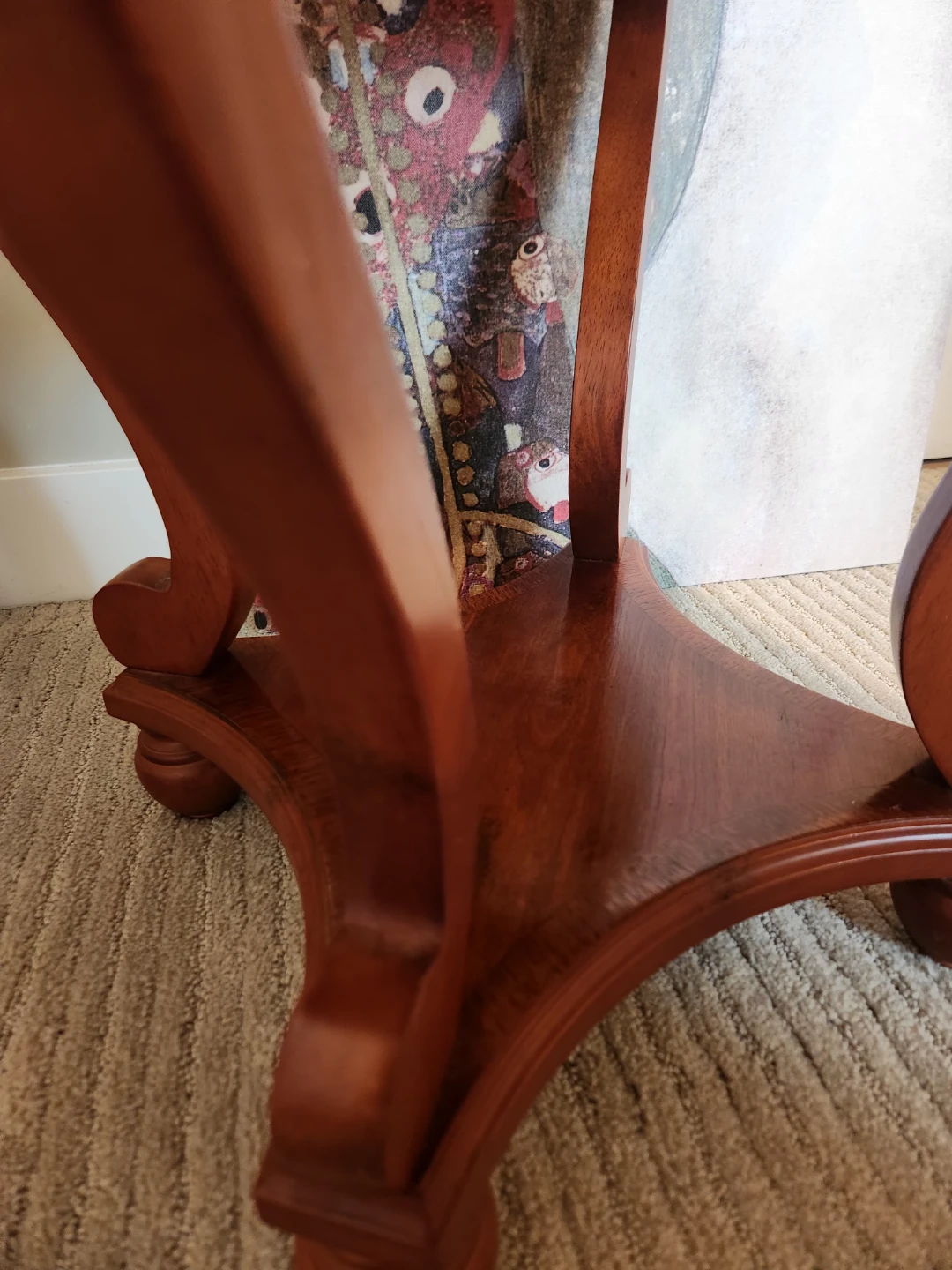 LOVELY Octagonal PEDESTAL table is strudy and stylish! - photo 2