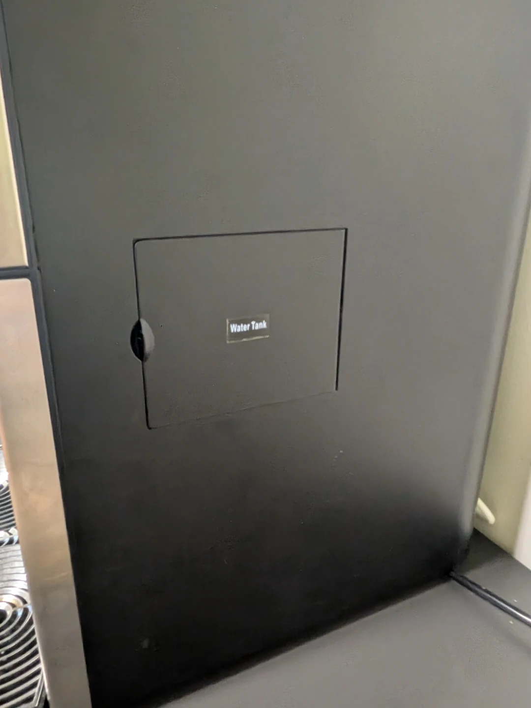 Frigidaire EFIC245-SS Nugget Ice Maker & Water dispenser - photo 4