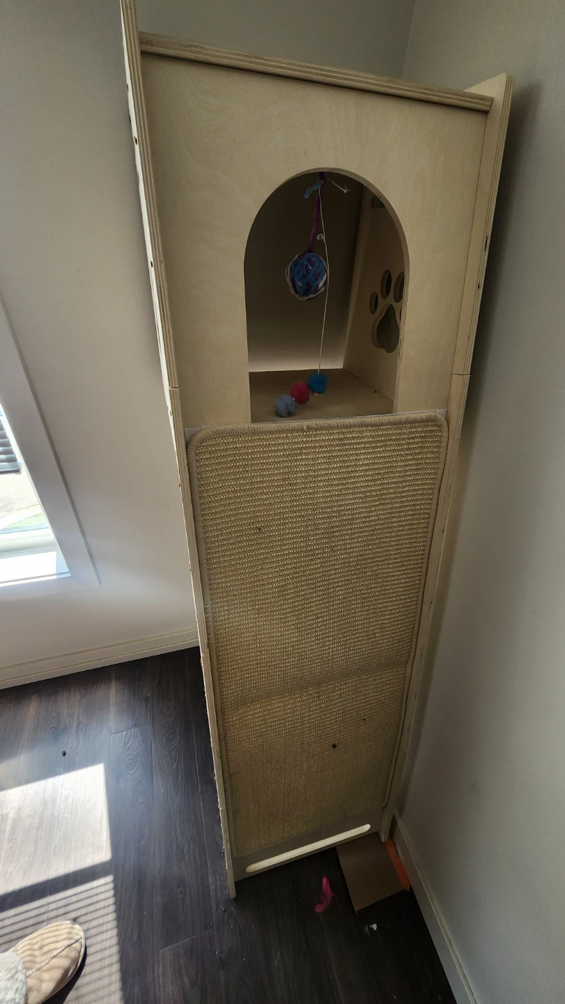 Wooden Cat Condo with Scratching Post - photo 2