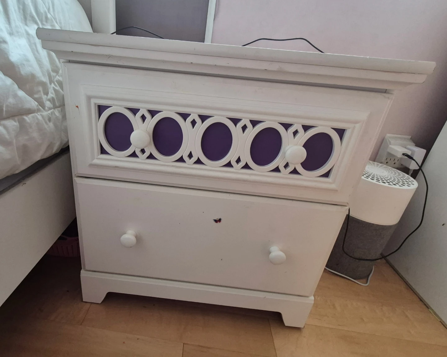 White Bedroom Furniture Set - Dresser, Nightstand, Bed Frame - photo 4