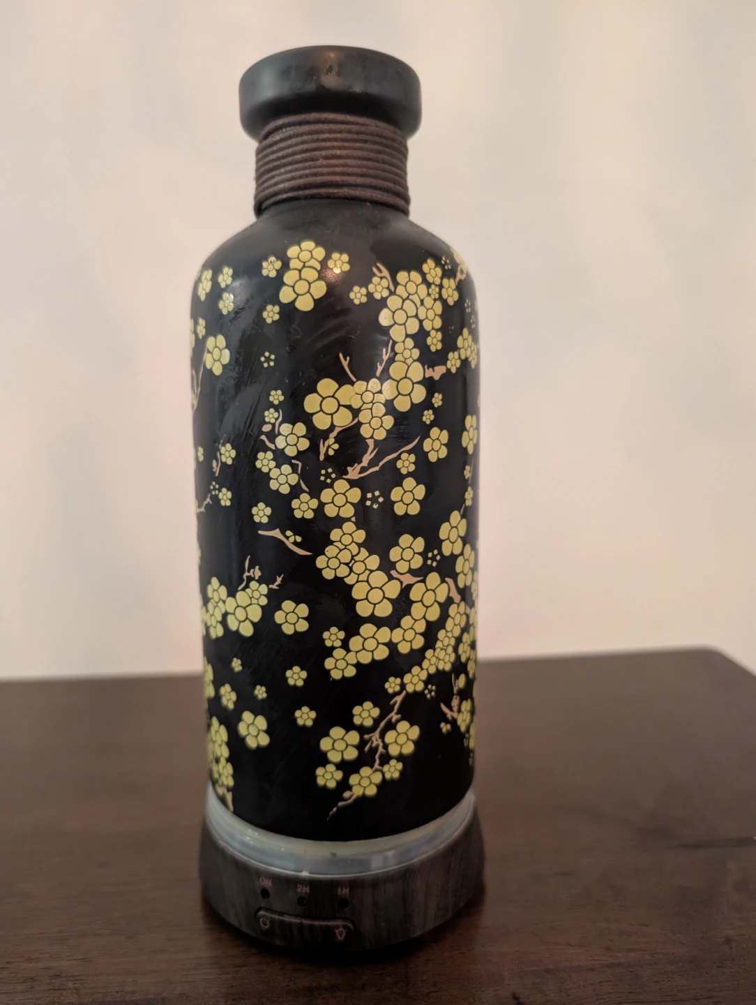 Black Floral Oil Diffuser