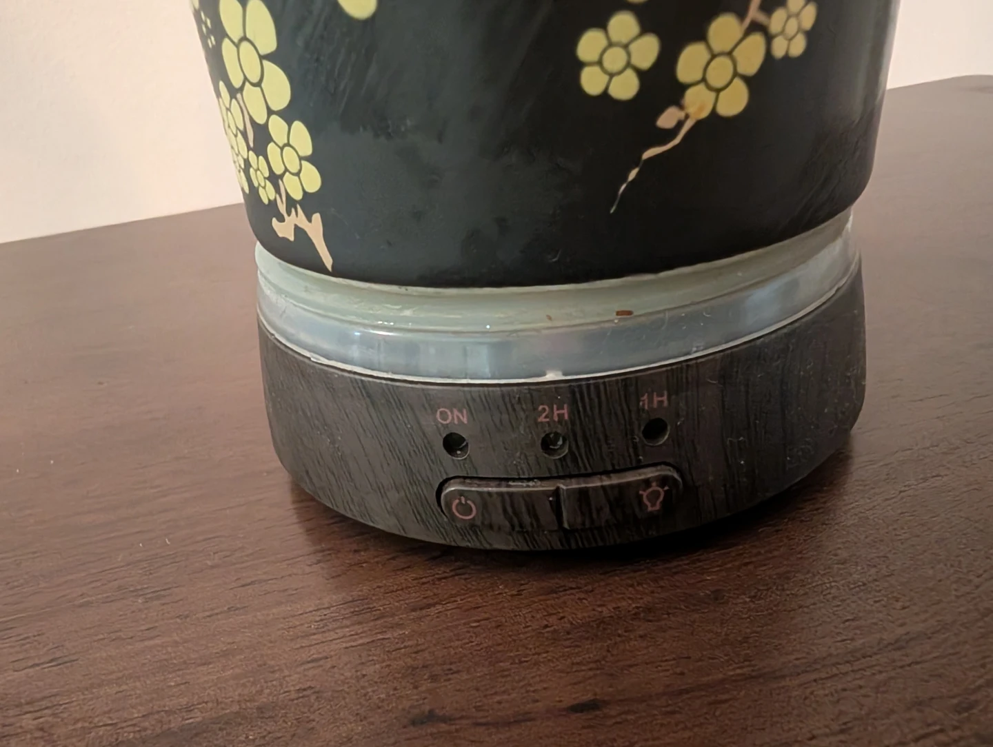 Black Floral Oil Diffuser - photo 2