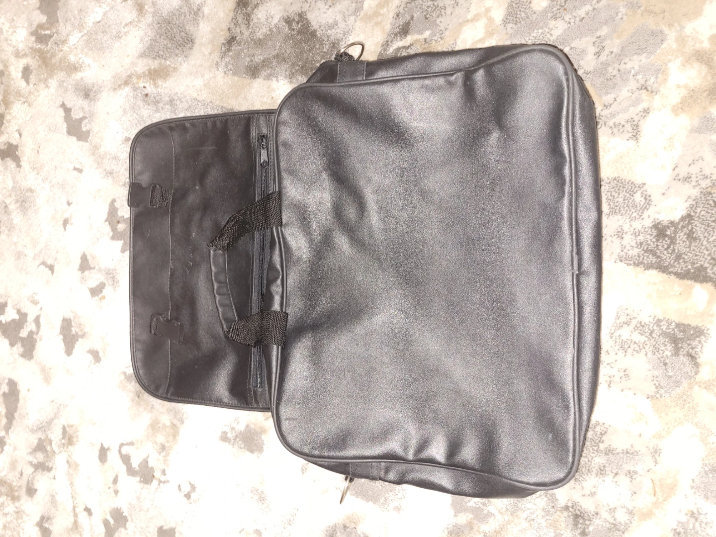 Black Messenger Bag - photo 3