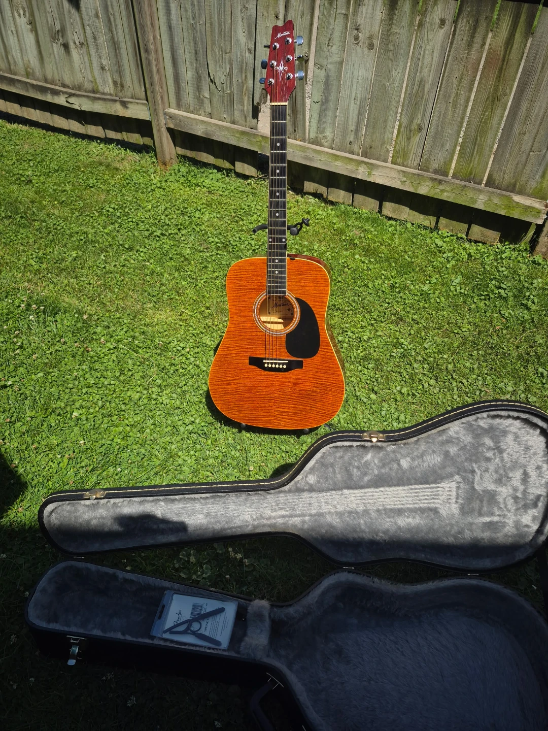 Montana Acoustic Guitar - photo 2