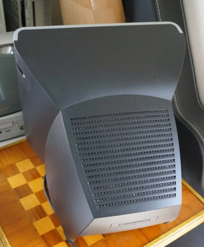 2004 Compaq 7550 Monitor CRT Vintage Computer Monitor - photo 2