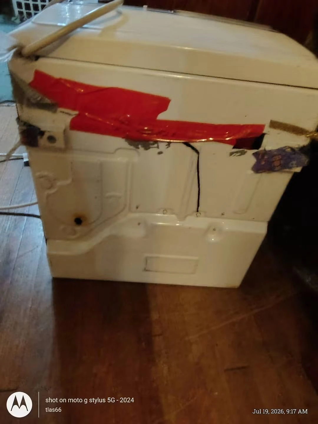 Frigidaire Window Air Conditioner - photo 4