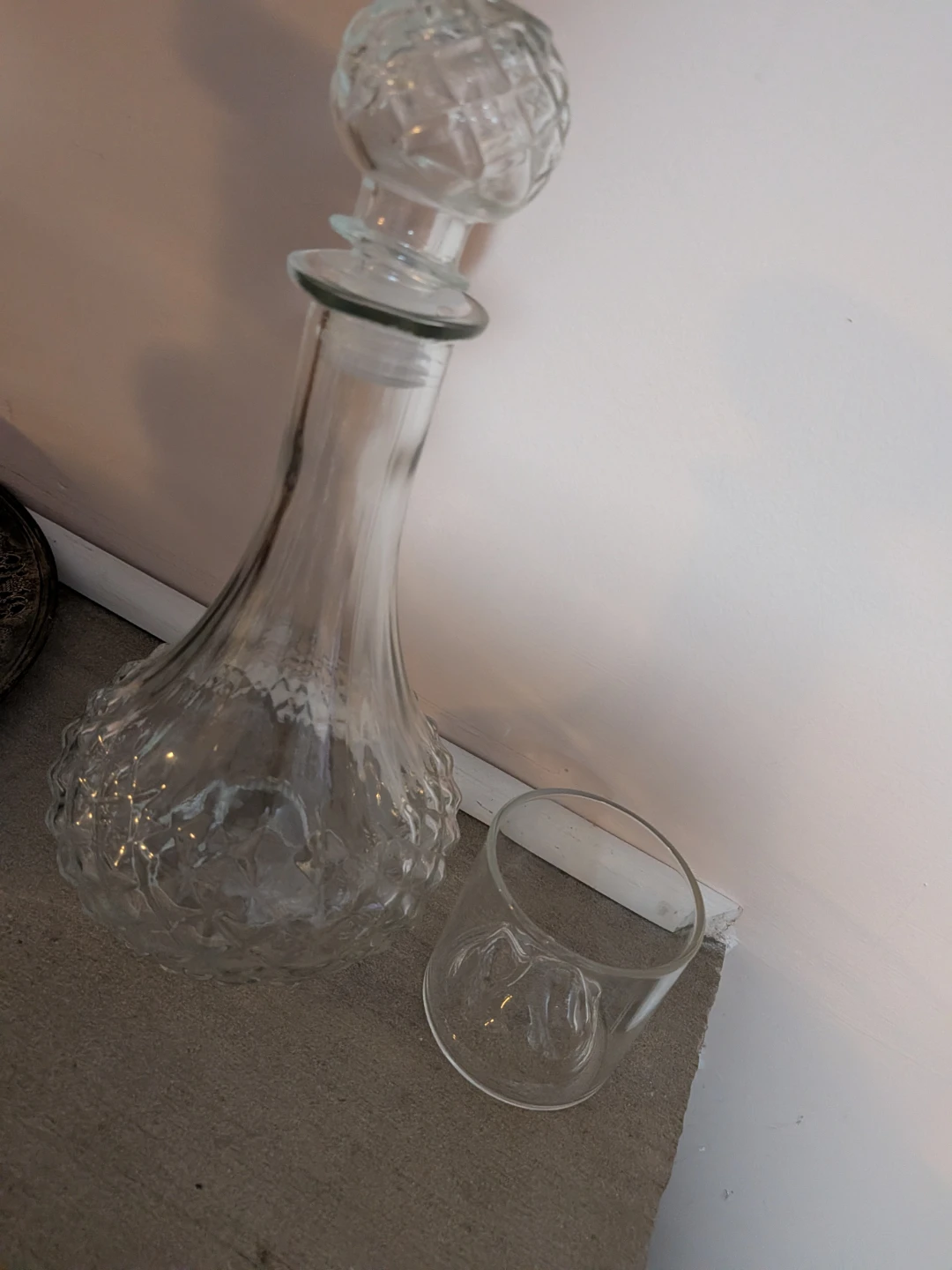 Glass Decanter and Tumbler Set with Mountain Base - photo 2