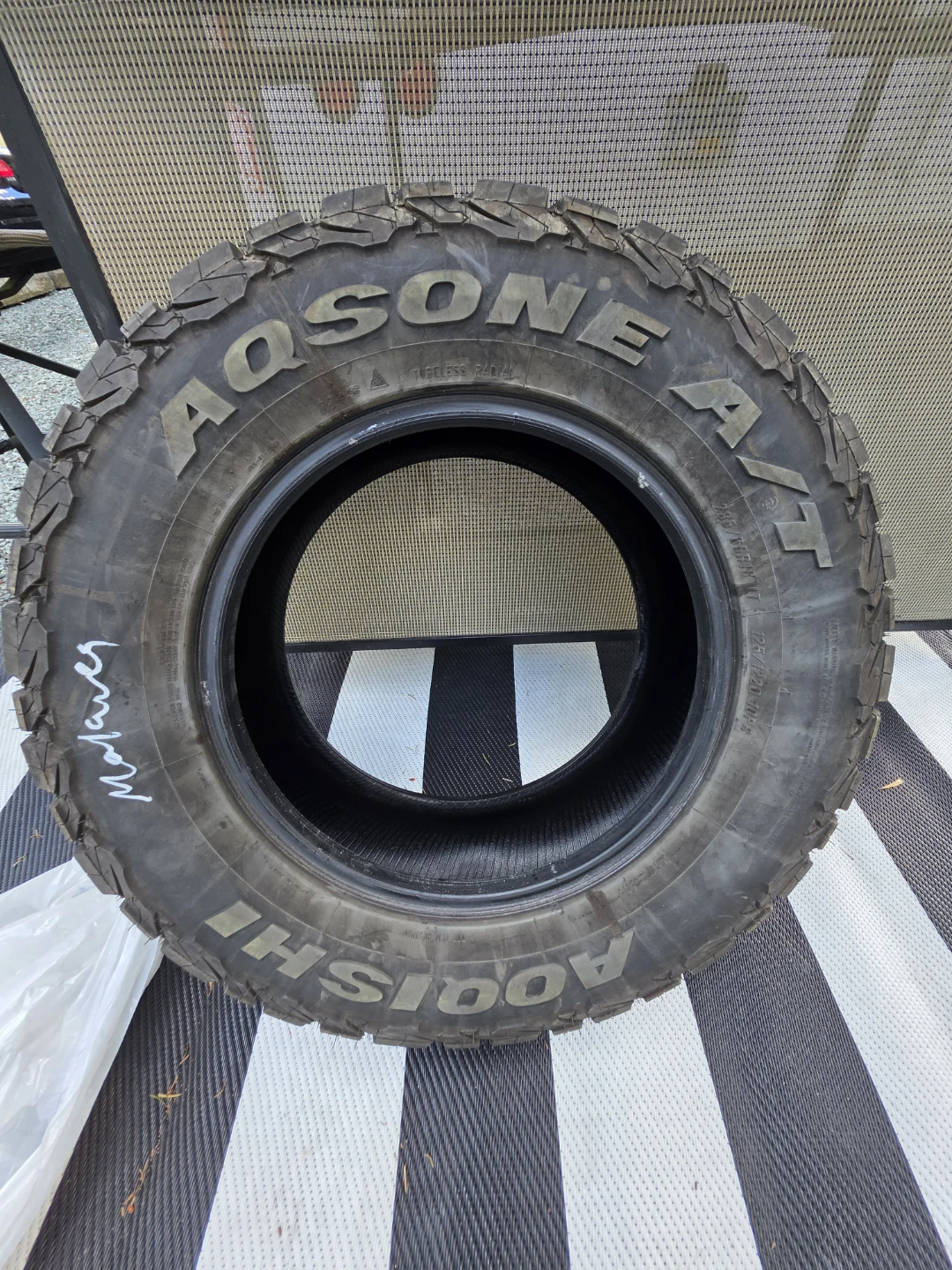 Set of 4 - 285/65 R18 tires - 10 ply - photo 4