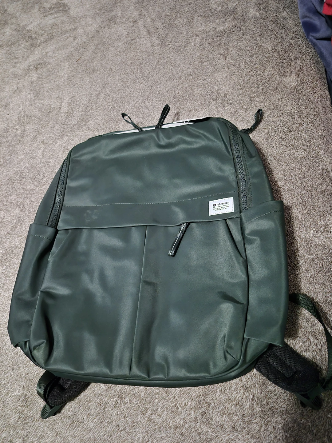 Lululemon Everyday Backpack - Green