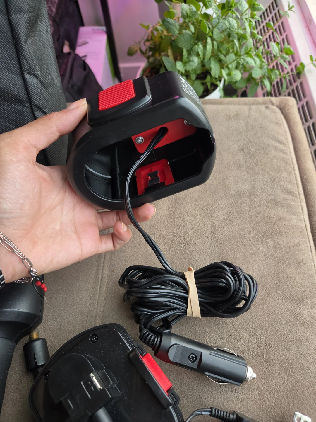 Air Hawk Pro Portable Inflator - photo 5