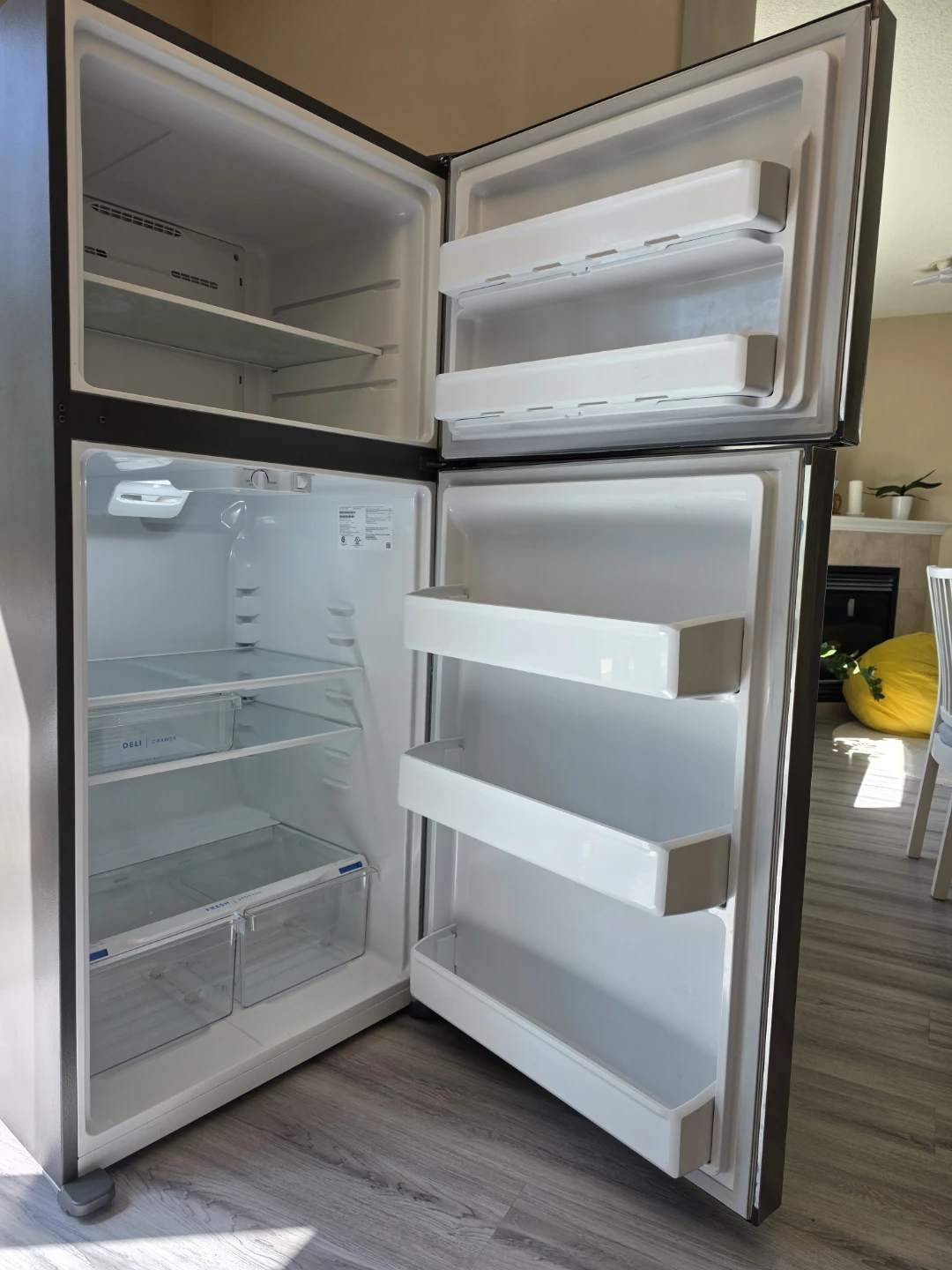 Frigidaire Stainless Steel Top Freezer Refrigerator - photo 3