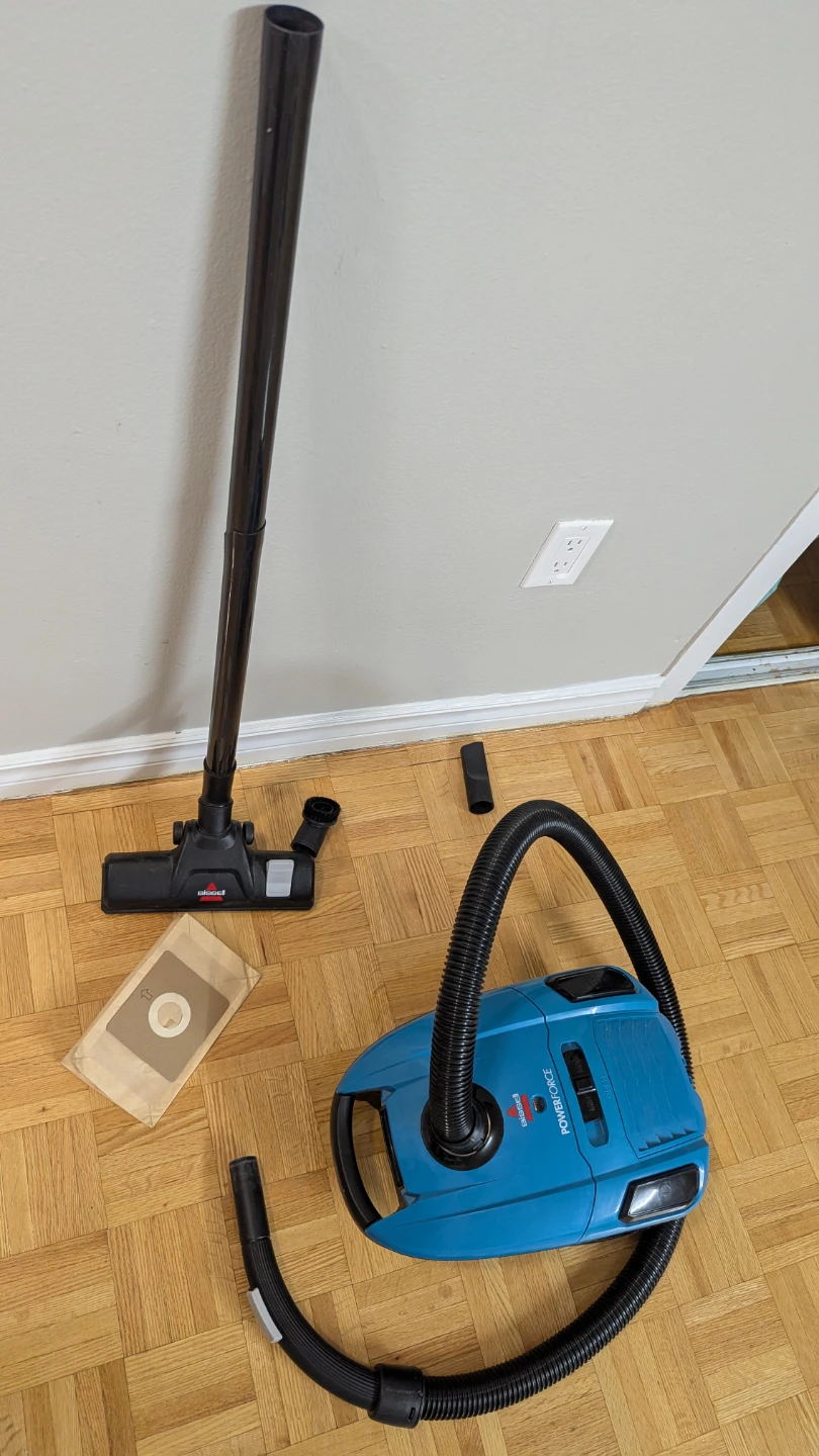 Bissell PowerForce Vacuum Cleaner - photo 2