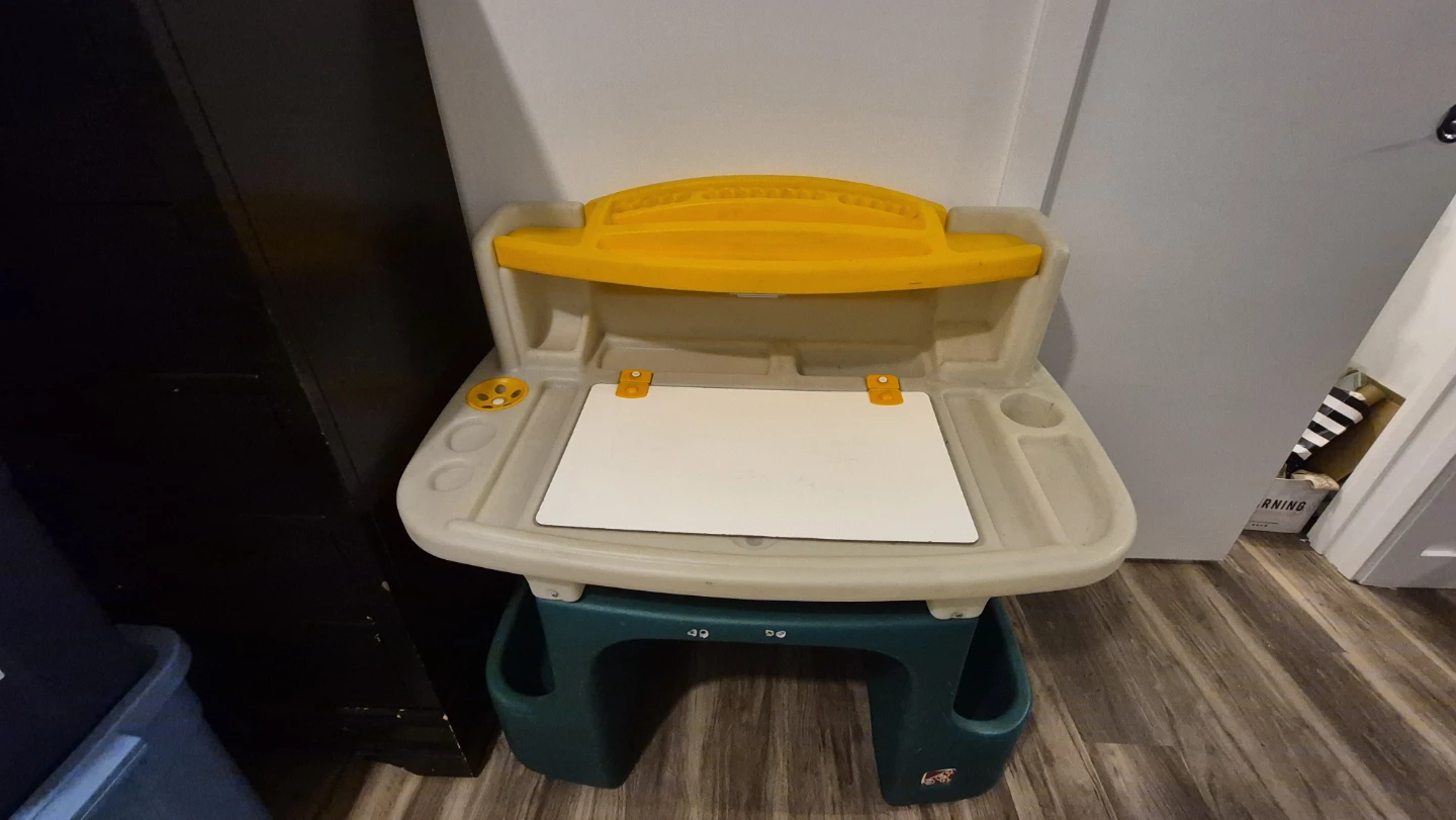 Step2 Kids Art Desk / Activity Desk with Stool - photo 4