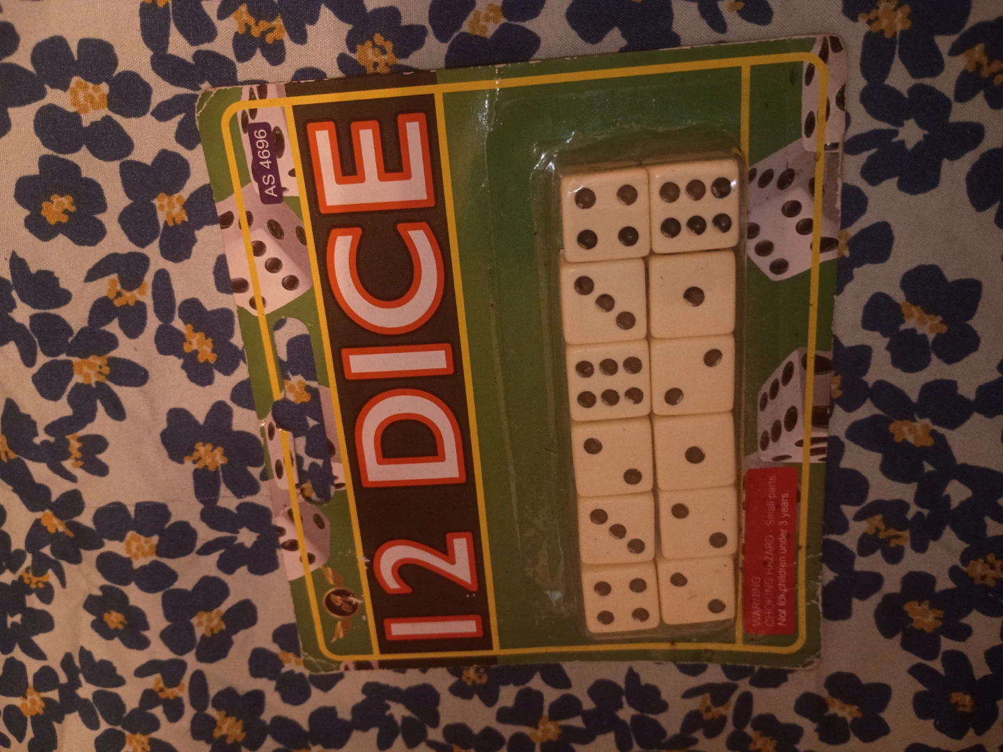 12 Dice Game Set