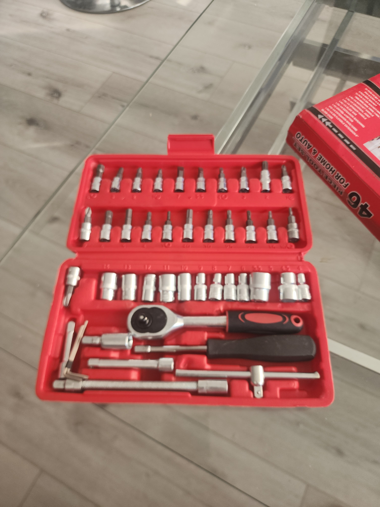 46 Piece Tool Set for Home & Auto - photo 2