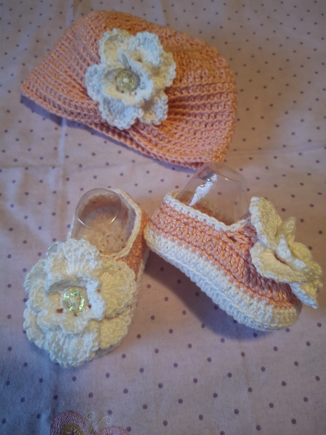 Crocheted Baby Shoes and Hat Set - photo 2
