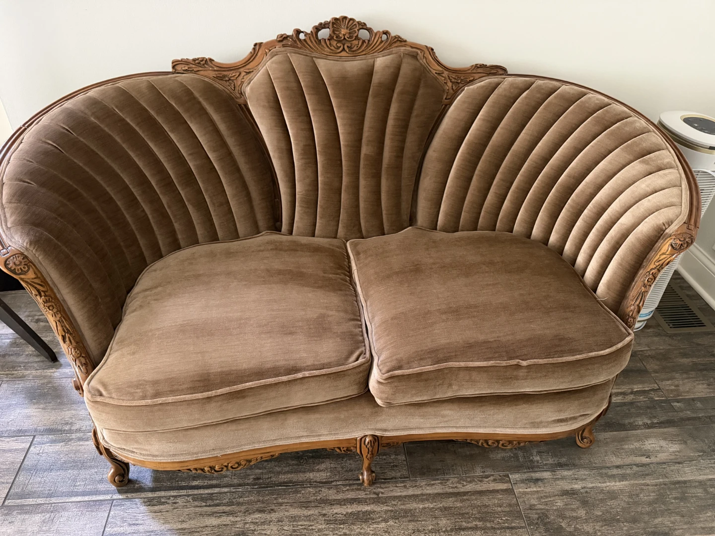 French provincial couch set - photo 2