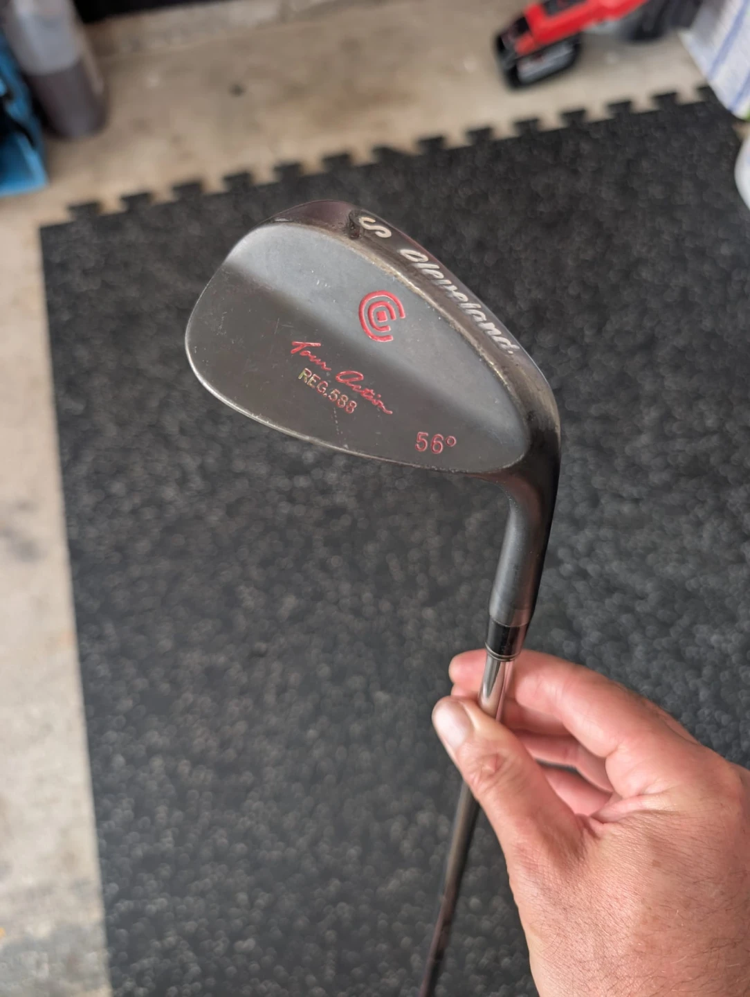 Cleveland 56 Degree Golf Sand Wedge - right handed