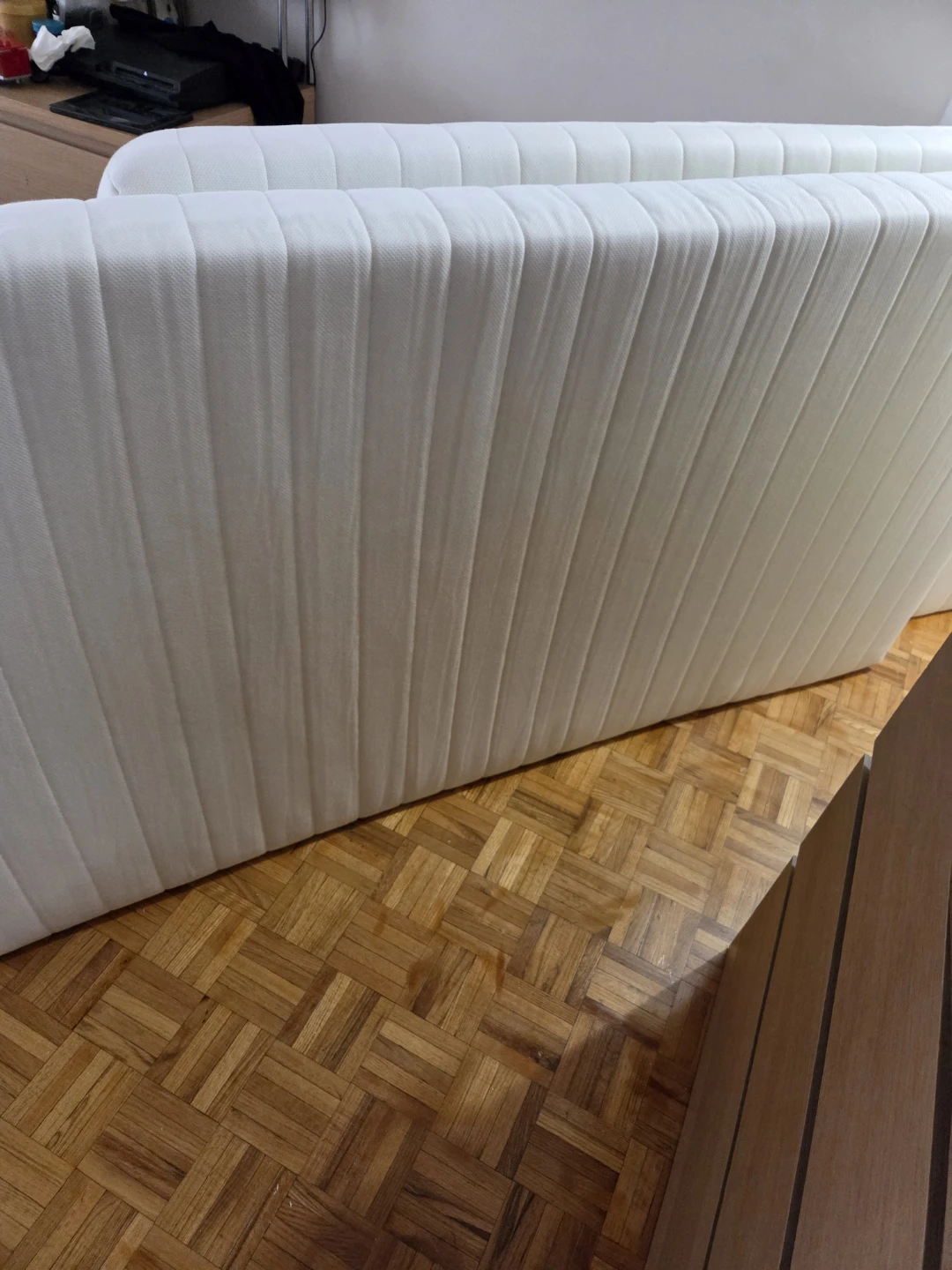 Twin size mattresses - smoke & pet free! - photo 4
