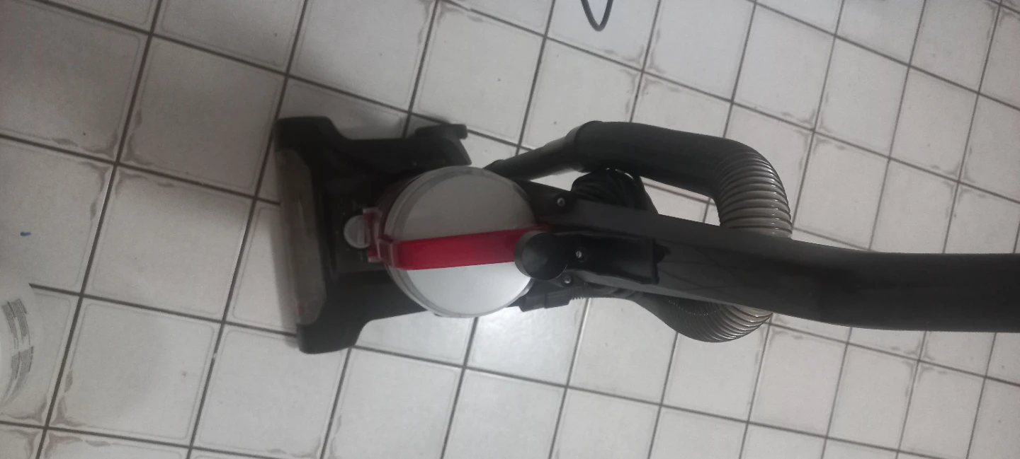 A big and strong vacuum trade with small car's vacuum - photo 2