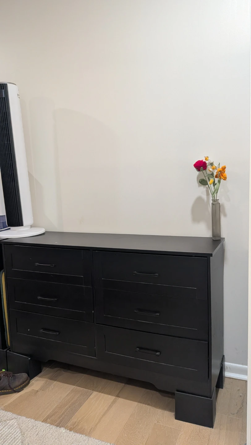 Black 6-Drawer Dresser