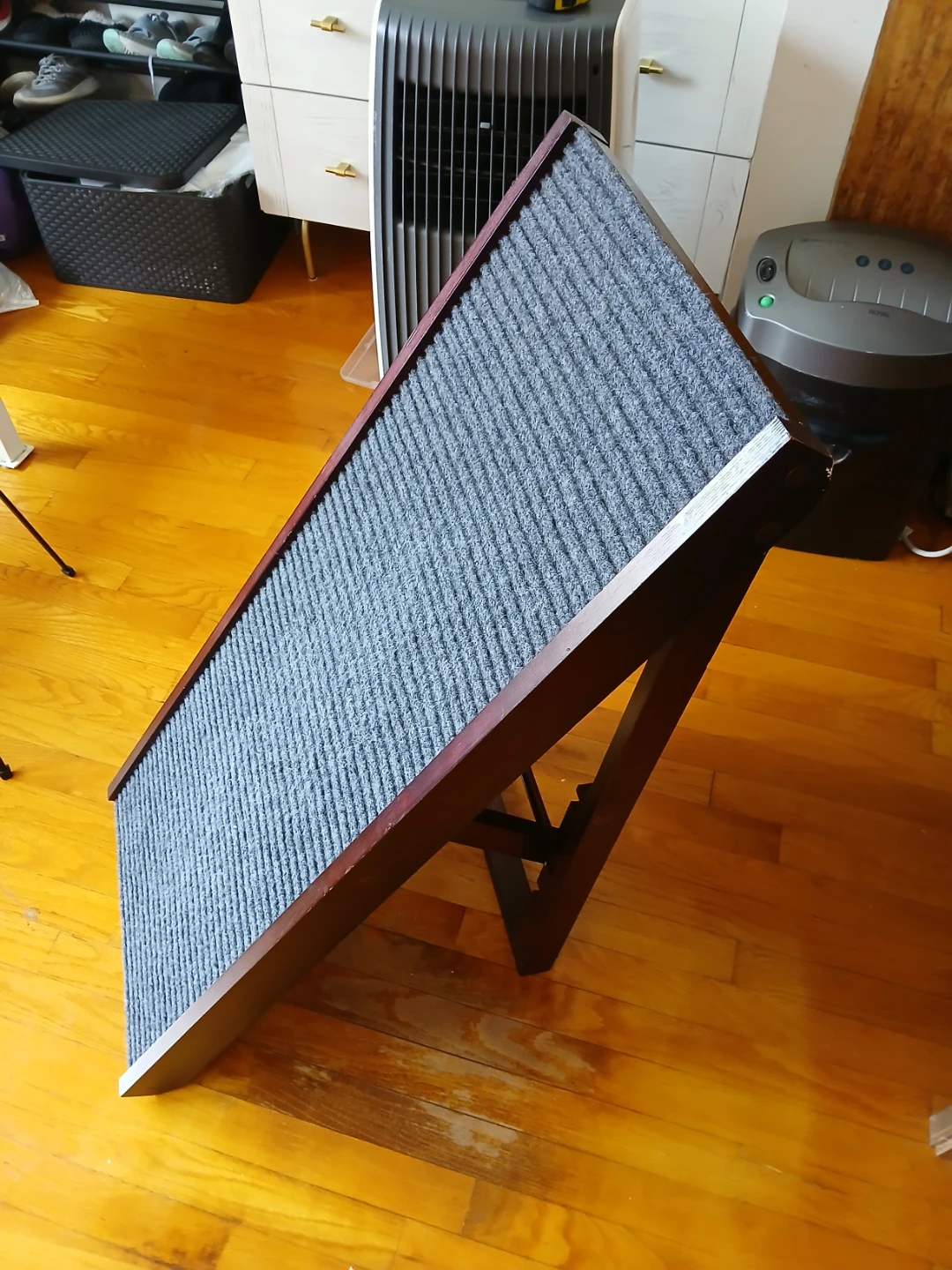 Wooden Pet Ramp for Dogs and Cats 2ft high - photo 4