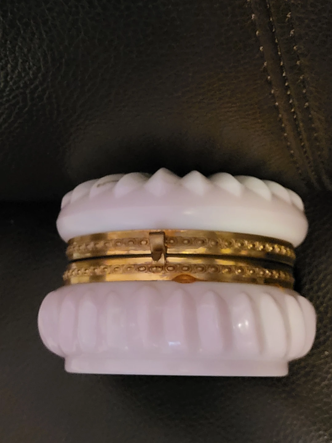 Victorian Hinged Trinket Box - Wave Crest Glass - photo 3
