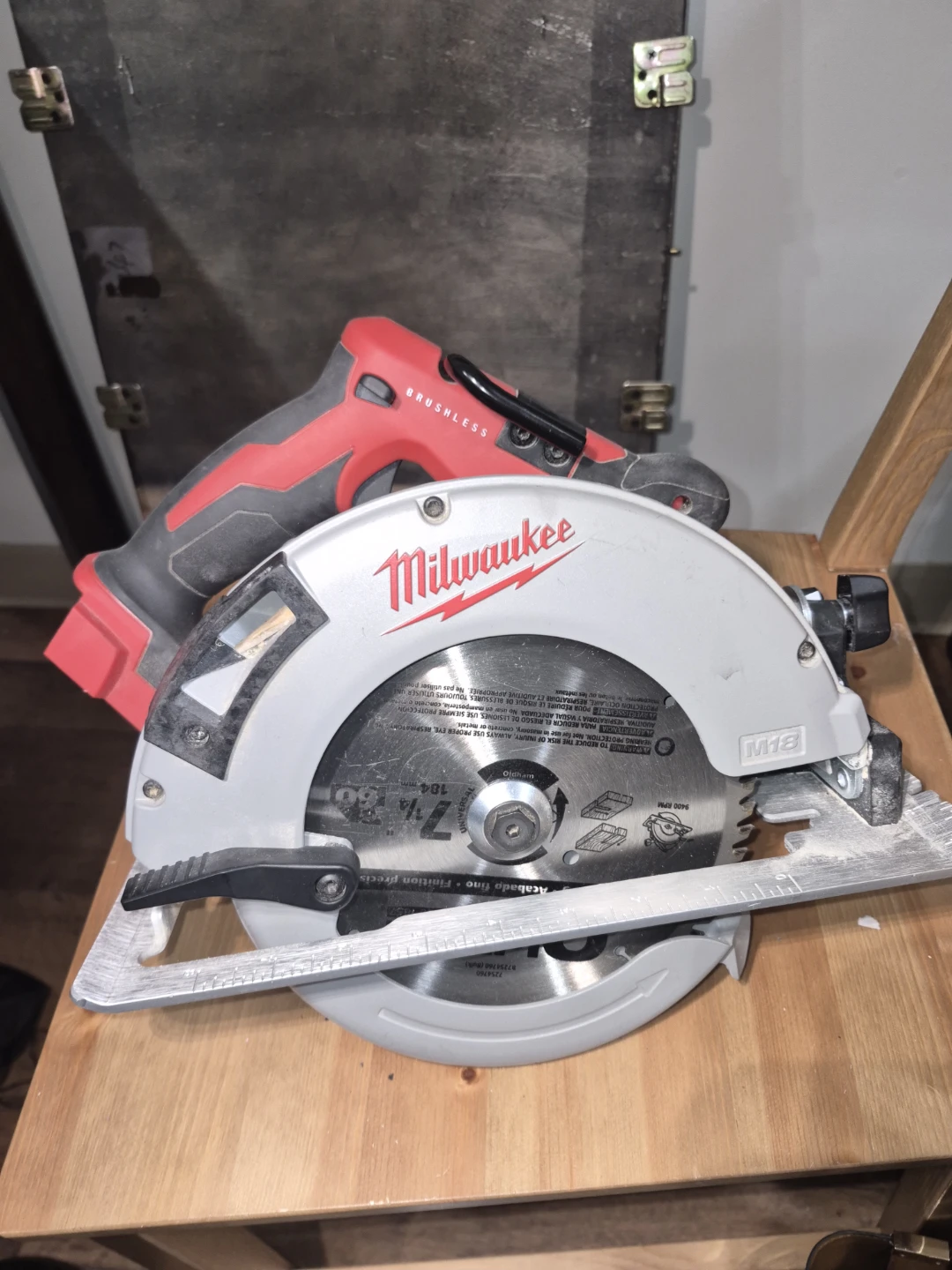 Milwaukee M18 7 1/4" Cordless Circular Saw