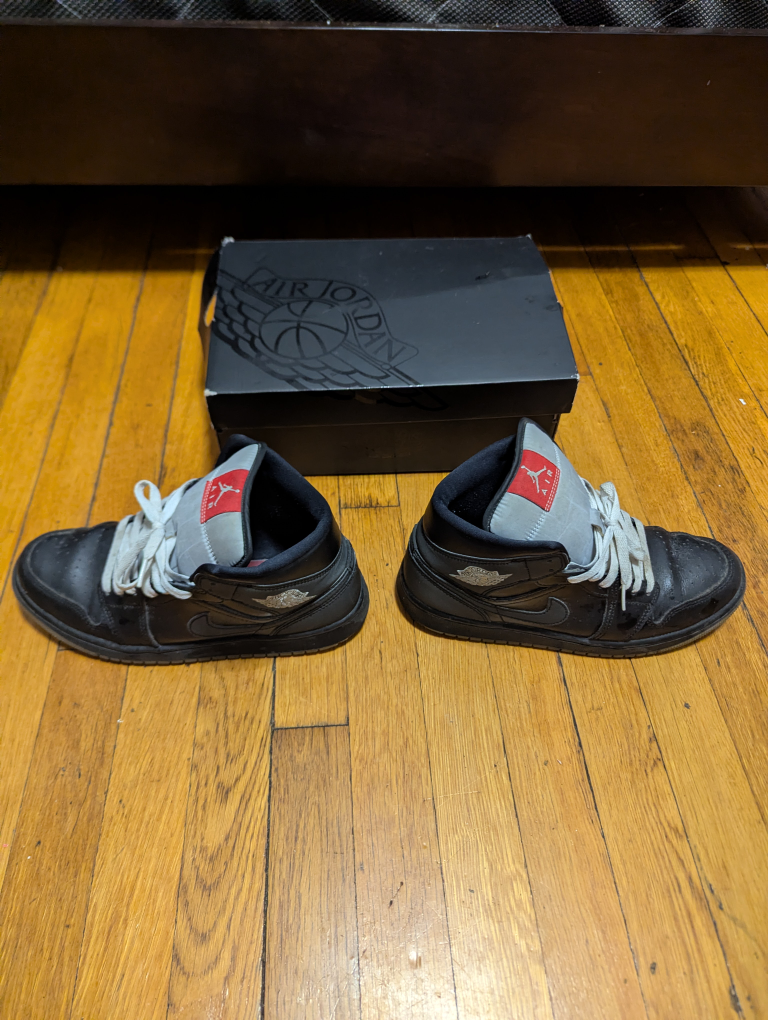 Air Jordan 1 Mid Black Basketball Shoes - photo 2