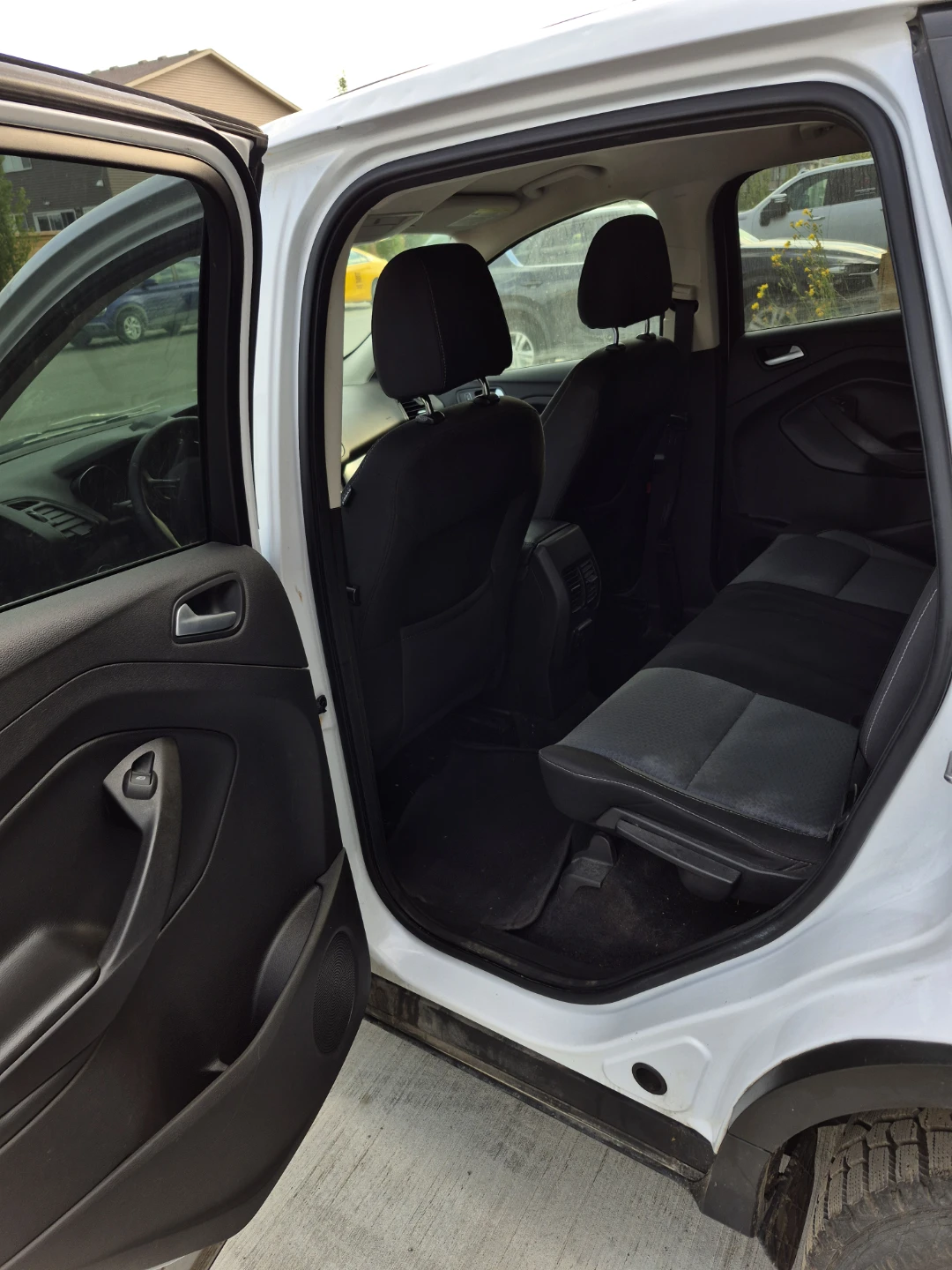 Car interior detailing - photo 3