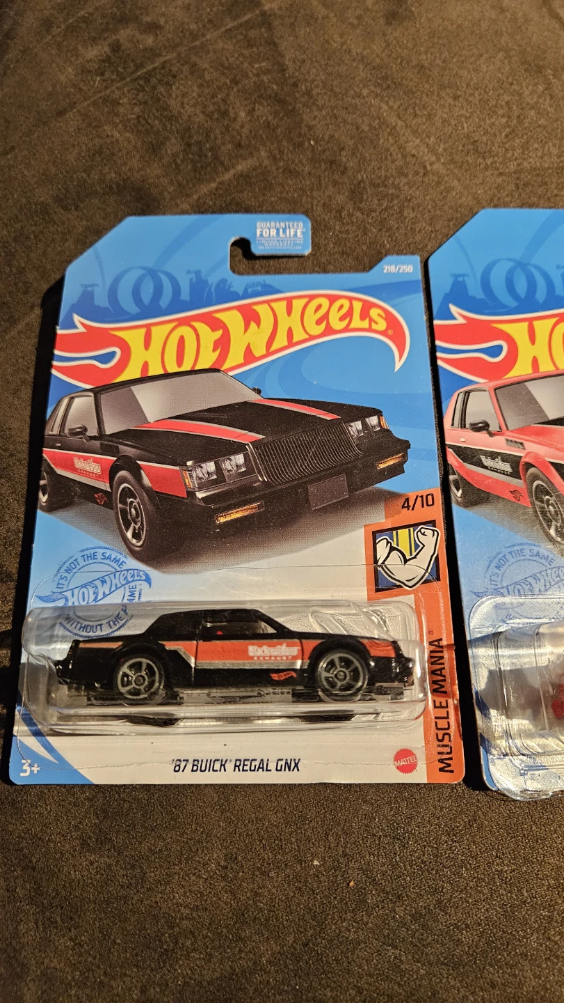 Hot Wheels '87 Buick Regal GNX Die-Cast Car - photo 2