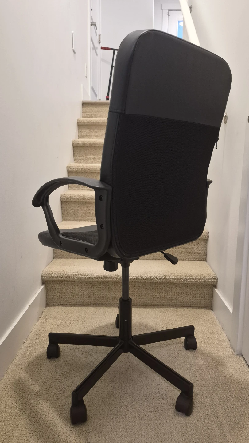 Black Office Chair - photo 3