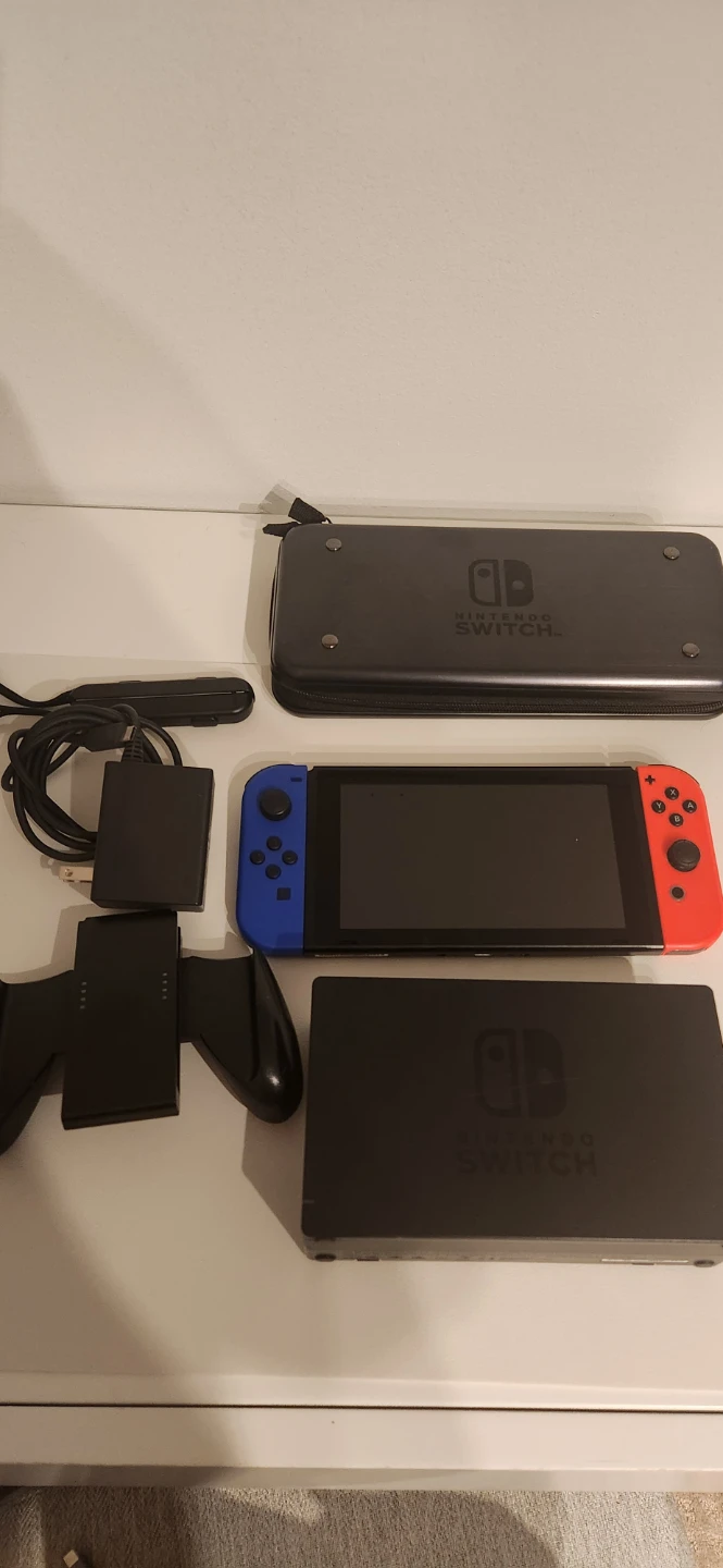 Nintendo Switch V1 Unpatched with Accessories - photo 2