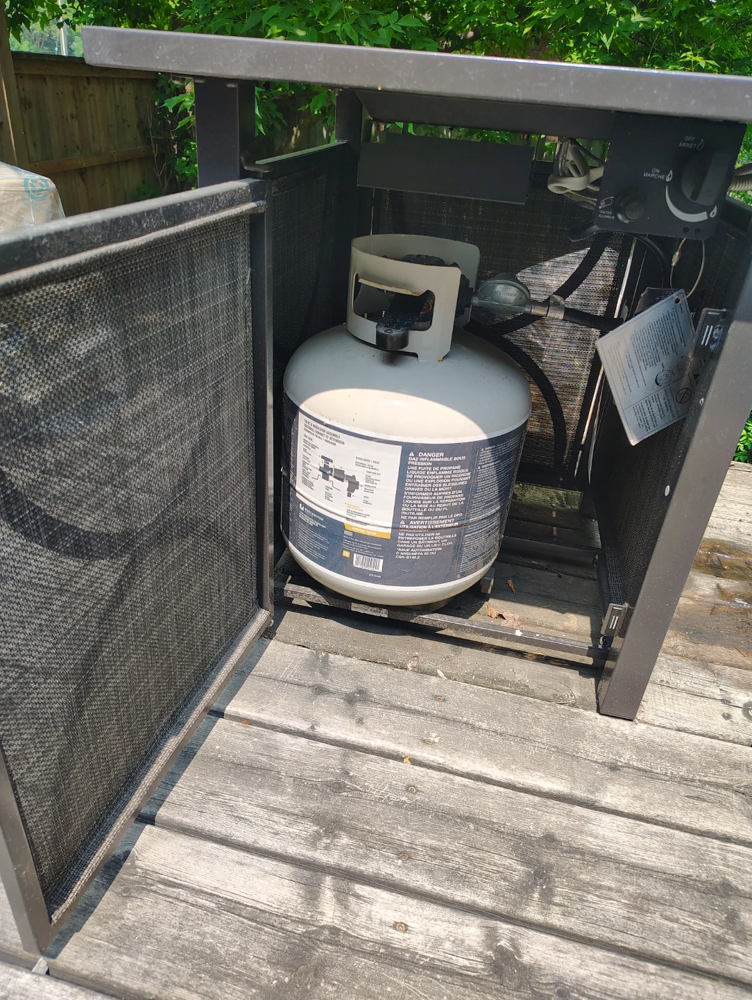 Propane Fire Pit Table with propane tank - photo 3
